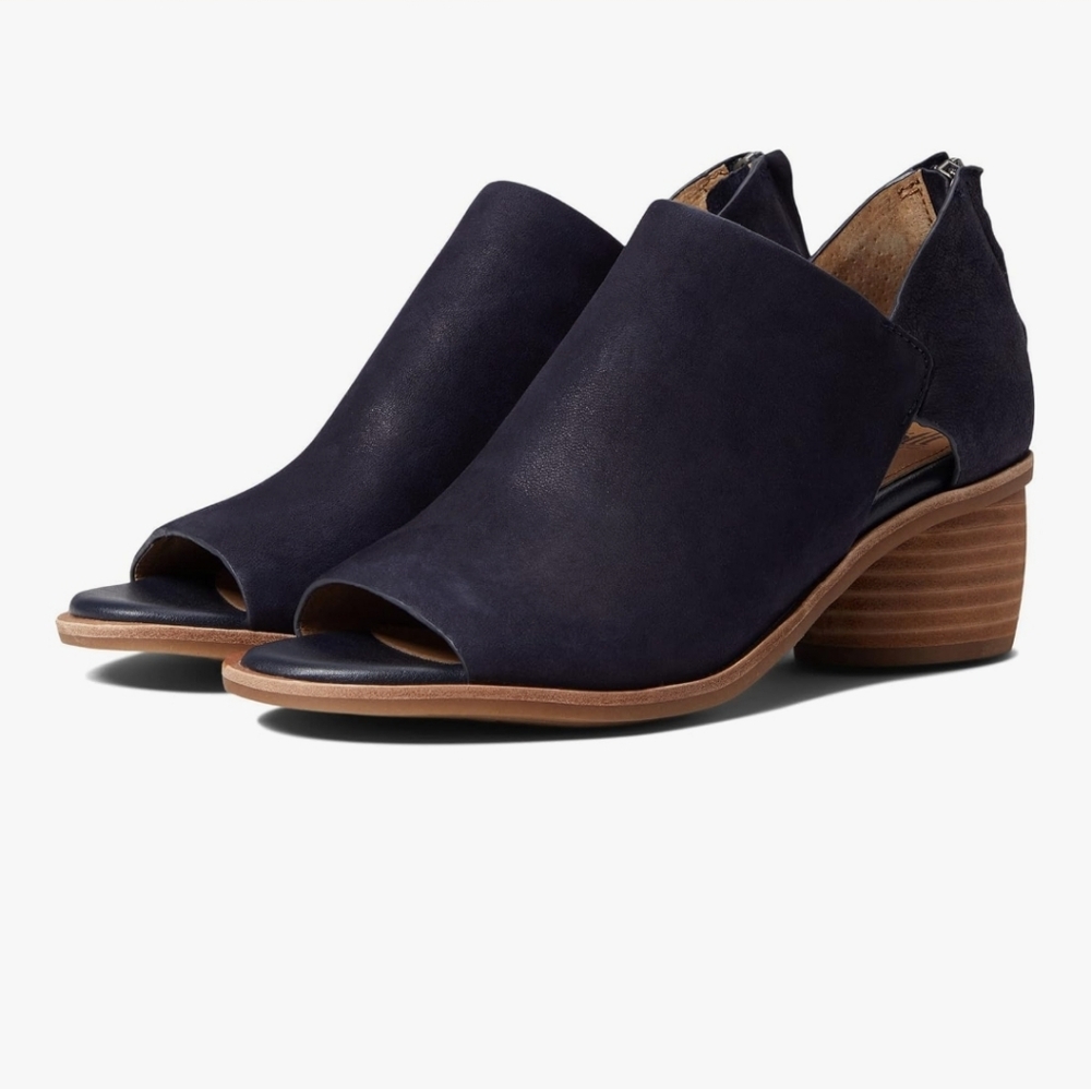 Women's Sofft Brand Black Leather Peep-Toe Block Heel Sandle